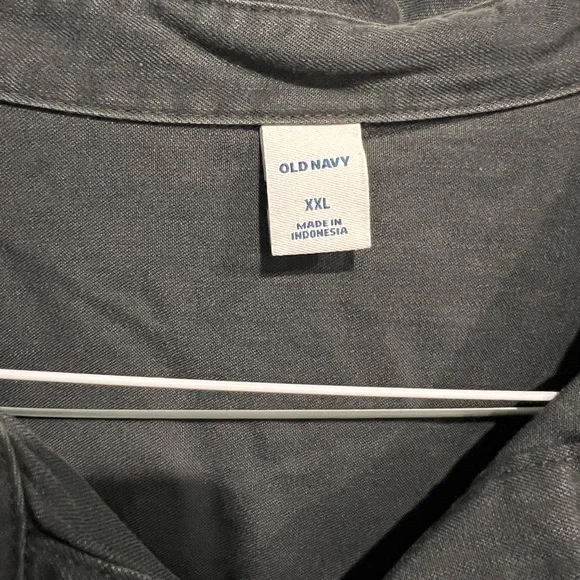 Gray blouse 🤍 nice soft material 🤍 - Picture 2 of 5